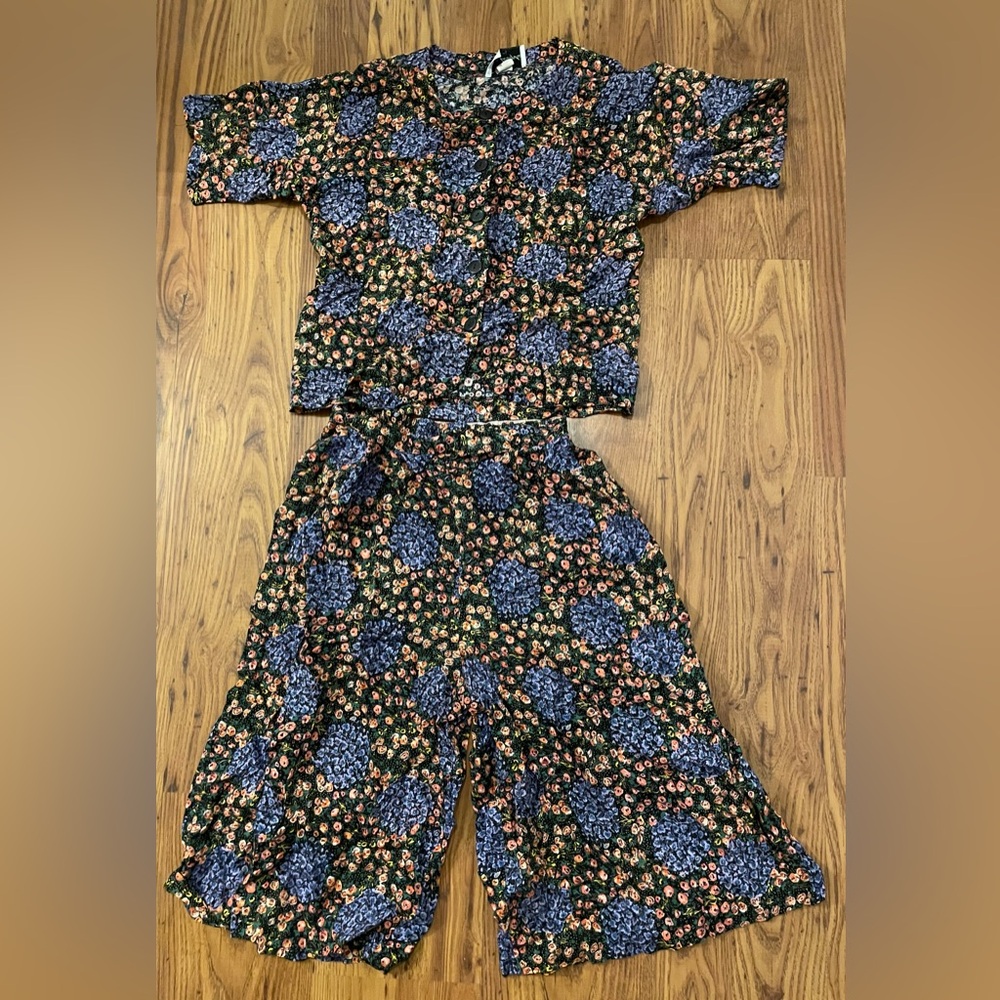 Vintage Lisa Joseph Petite Two-Piece Floral Set in Black, Purple & Coral M